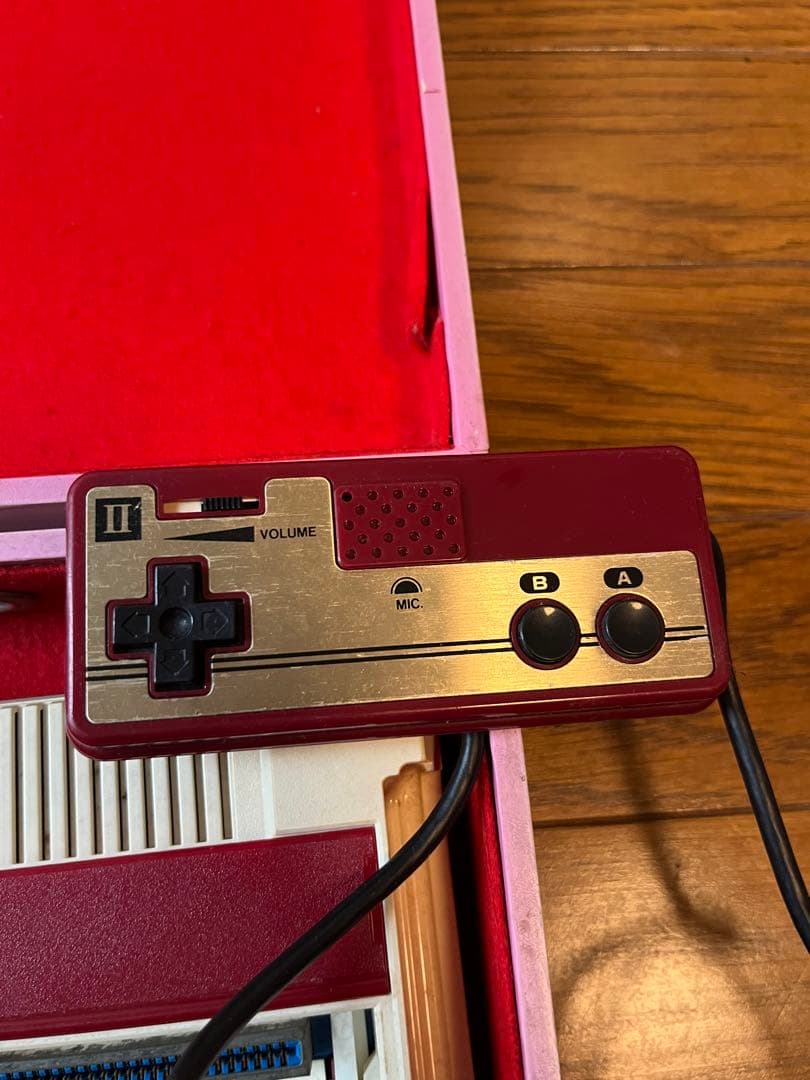 ファミリーコンピュータ　アタッシュケース