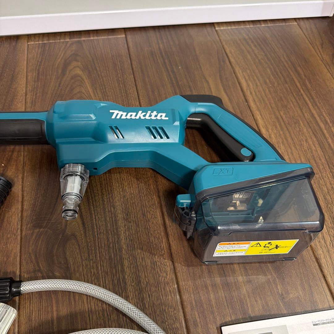 マキタ充電式洗浄機　MHW180D