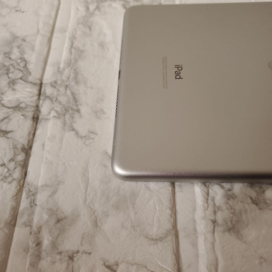 158 iPad mini5 5世代 64GB SIMフリー シルバー