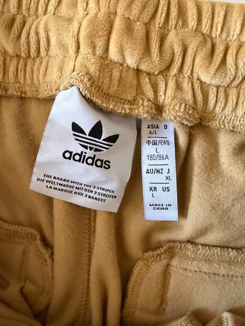 adidas アディダスオリジナルス ベッケンバウアー ベロア トラックパンツ