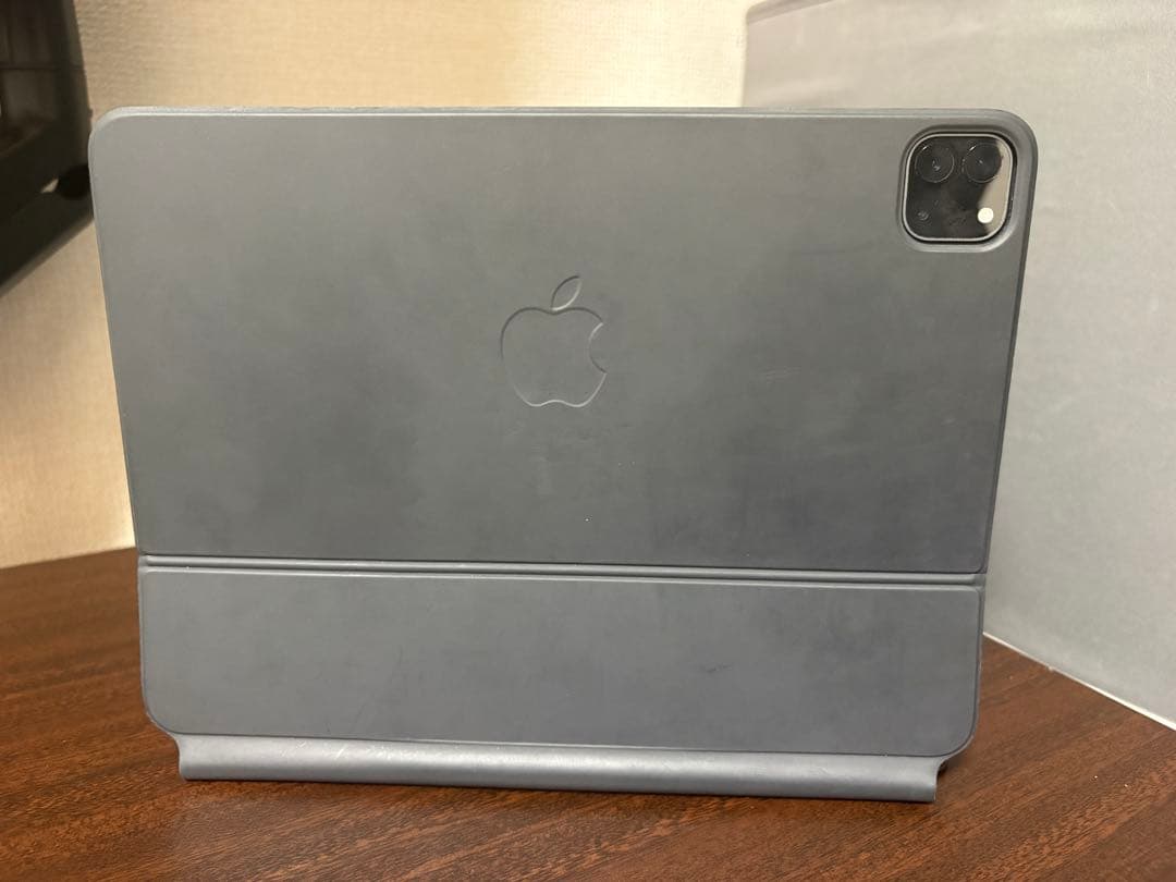 栗*田様 iPad Pro Apple 純正キーボード付き