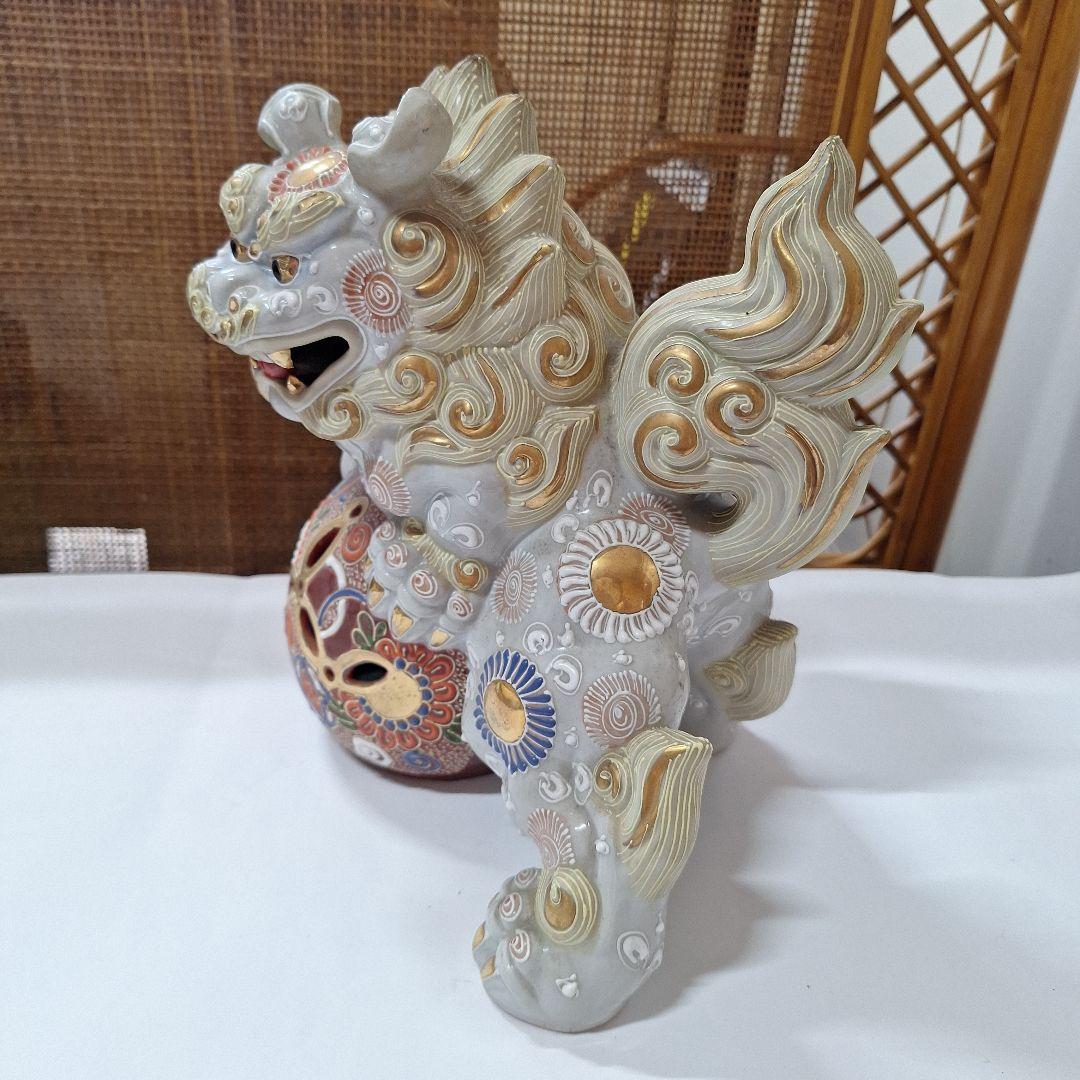 九谷焼 玉乗獅子 狛犬 金彩白シーサー　縁起物