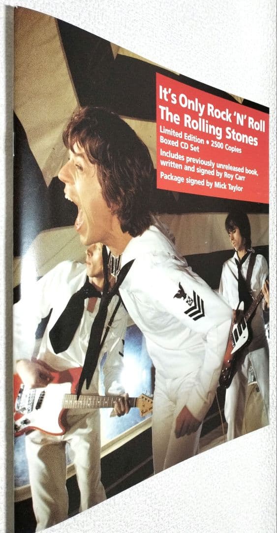 Ｉｔ‘ｓ Ｏｎｌｙ…』Ｐａｃｋａｇｅ ｓｉｇｎｅｄ ｂｙ Ｍｉｃｋ Ｔａｙｌｏｒ