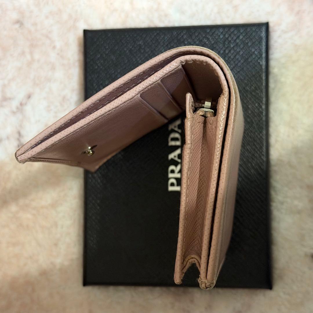 つき　PRADA 二つ折り財布 ピンク