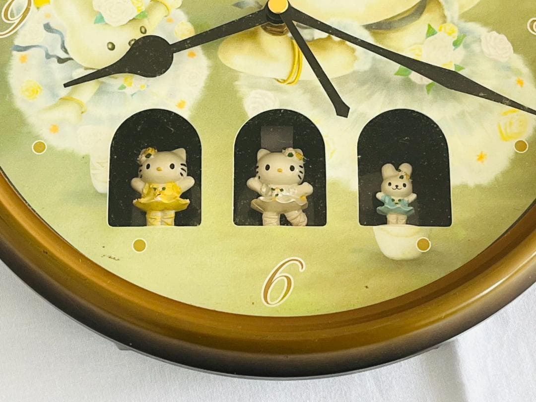 ■ハローキティ からくり時計 バレリーナ 掛け時計 直径26cm