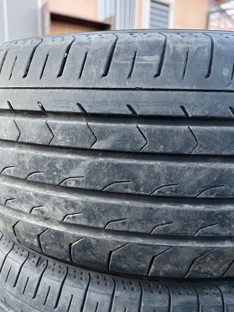ヨコハマ　ブルーアース　rv03 215/65r16 22年製　バリ山