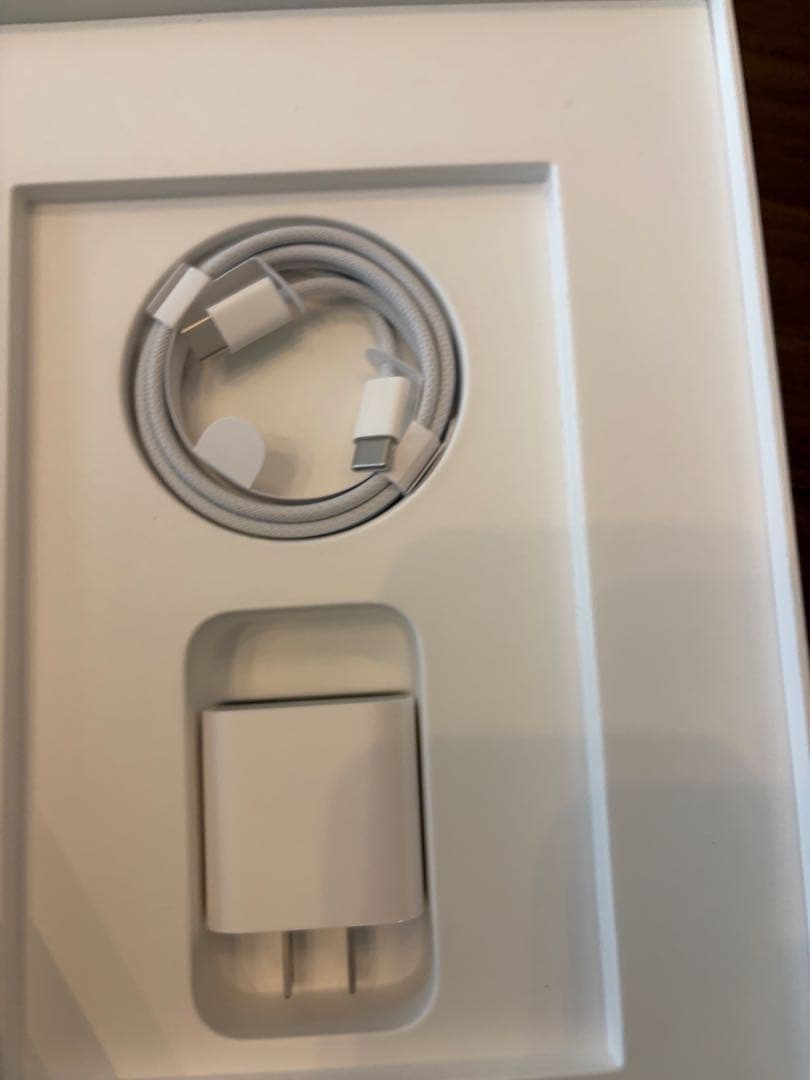 Apple iPad Air M3 11インチ　128GB