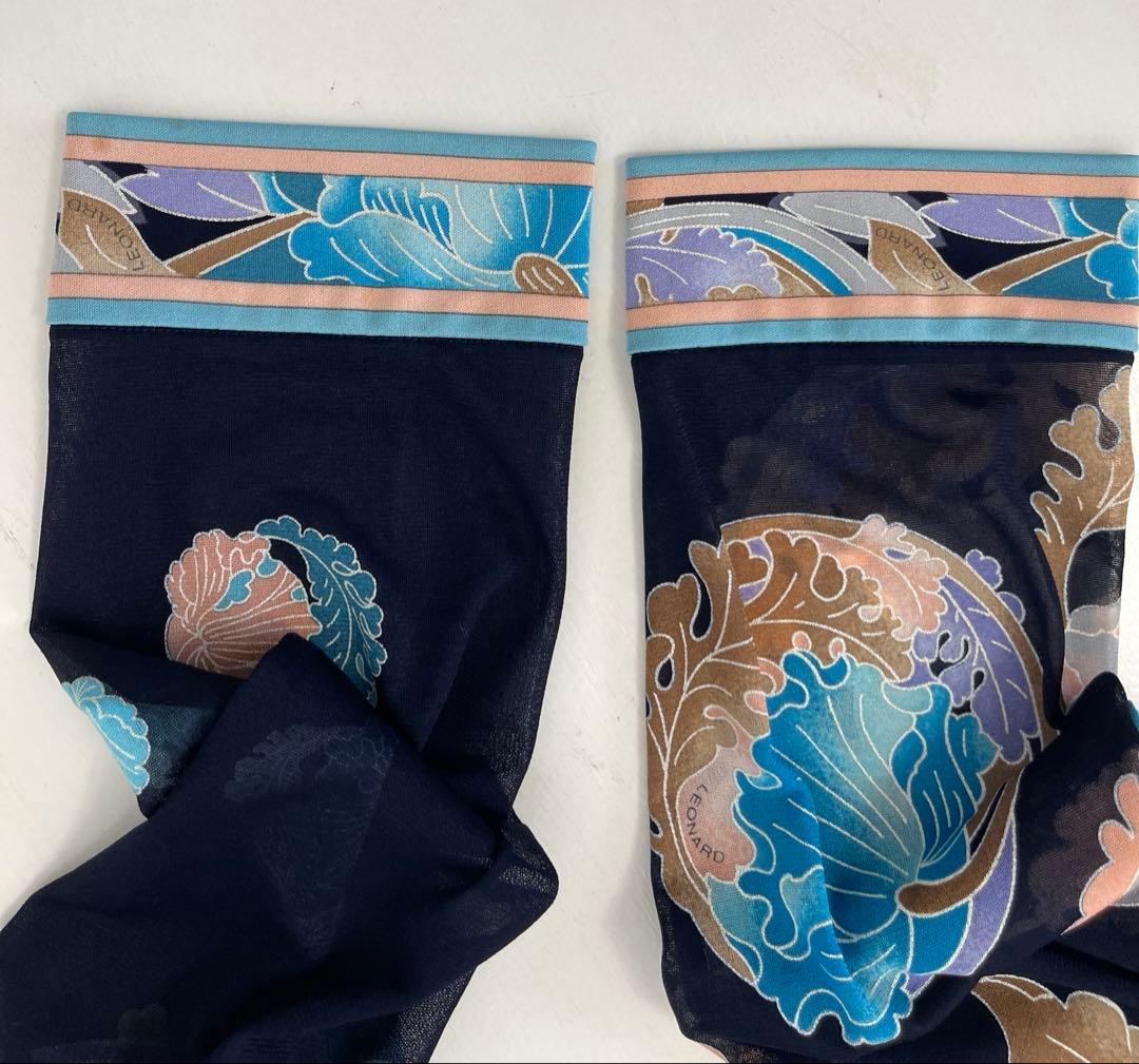 レオナール　花柄ネイビー長袖ひざ丈ワンピース　カンカン　シフォン
