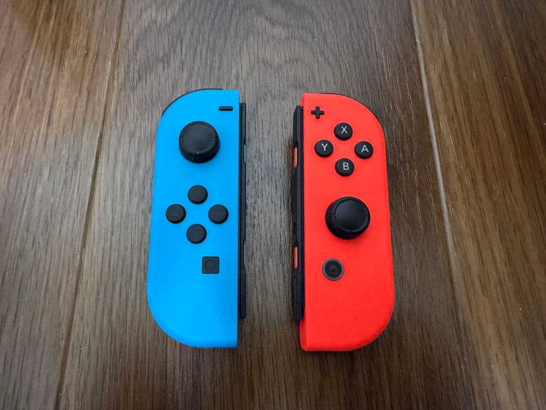 【美品】ニンテンドースイッチ 本体 ネオンレッド ネオンブルーモデル