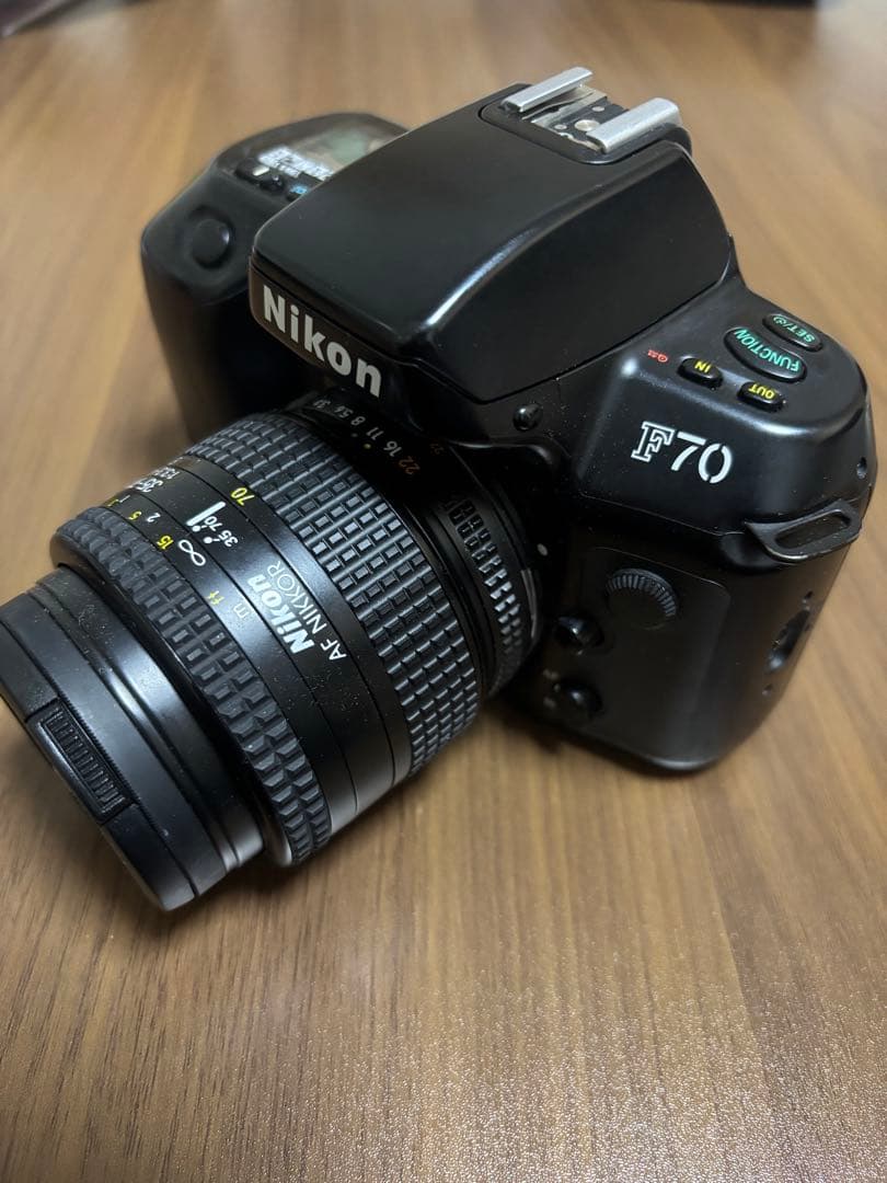 Nikon F70 フィルムカメラ