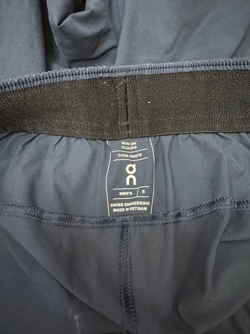 On Core Pants Midnight Sサイズ ロング　日本Mサイズ
