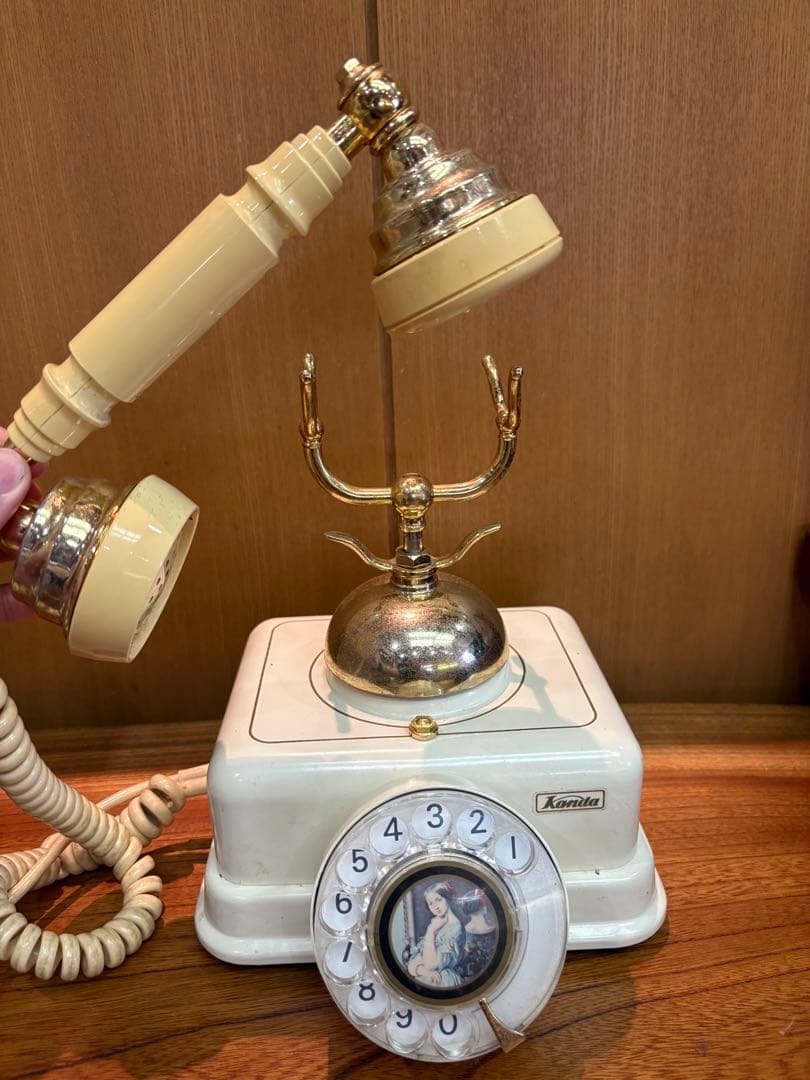レトロ・アンティーク ダイヤル式電話機　DK-601X2