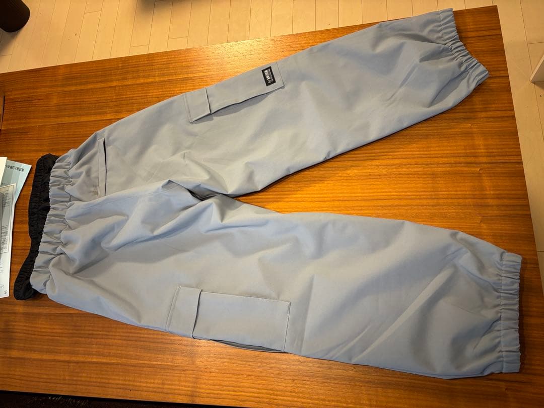 極美品 今季モデル ANTHEM アンセム ライトブルー カーゴパンツ Mサイズ