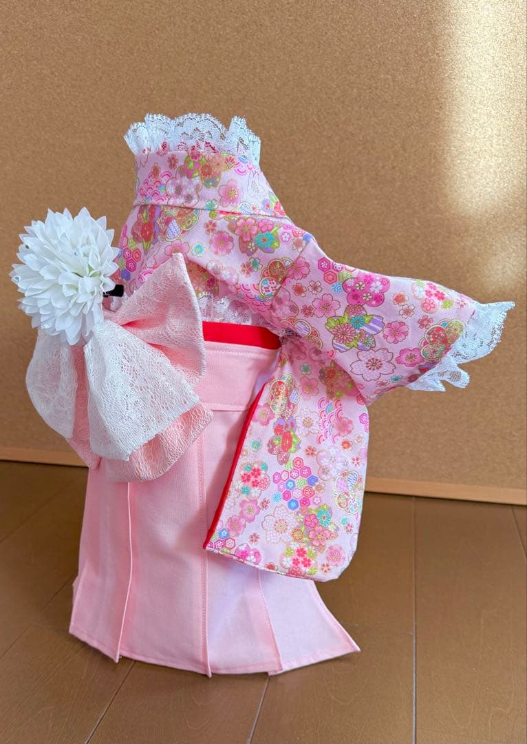 わんちゃん女の子　ふりふりフリルの袴　S Sサイズ