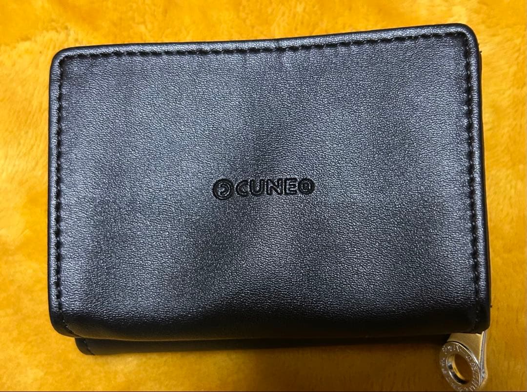 CUNE ウサギデザイン 三つ折り財布