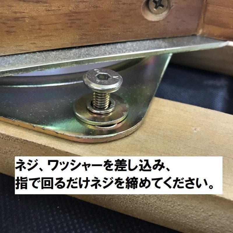 (新品)☆軽やかでコンパクトな、　　　　　回転式チェアー☆2脚セット