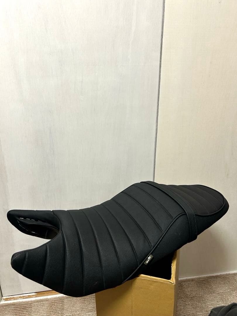 ホーネット250 カスタムシート