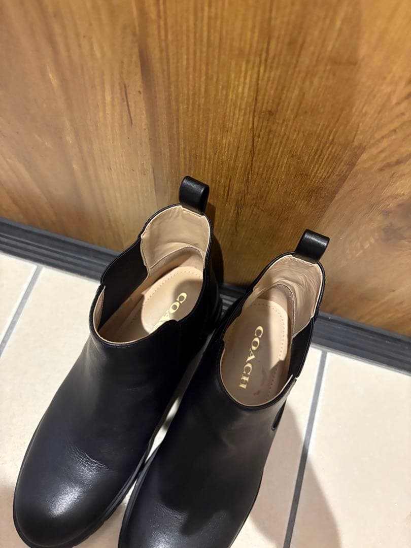 K*様 【即日配送】coach ショートブーツ　厚底　箱、袋付き 匿名配送　宅配