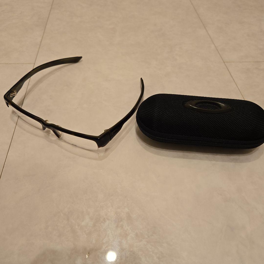 Oakley ブラック サングラス ハーフリム
