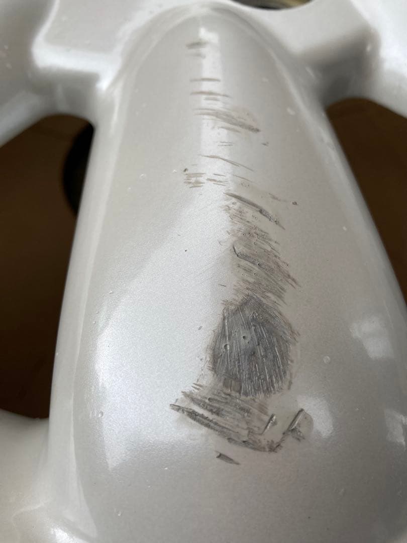 HYPERION ホワイト 14インチ 100-4