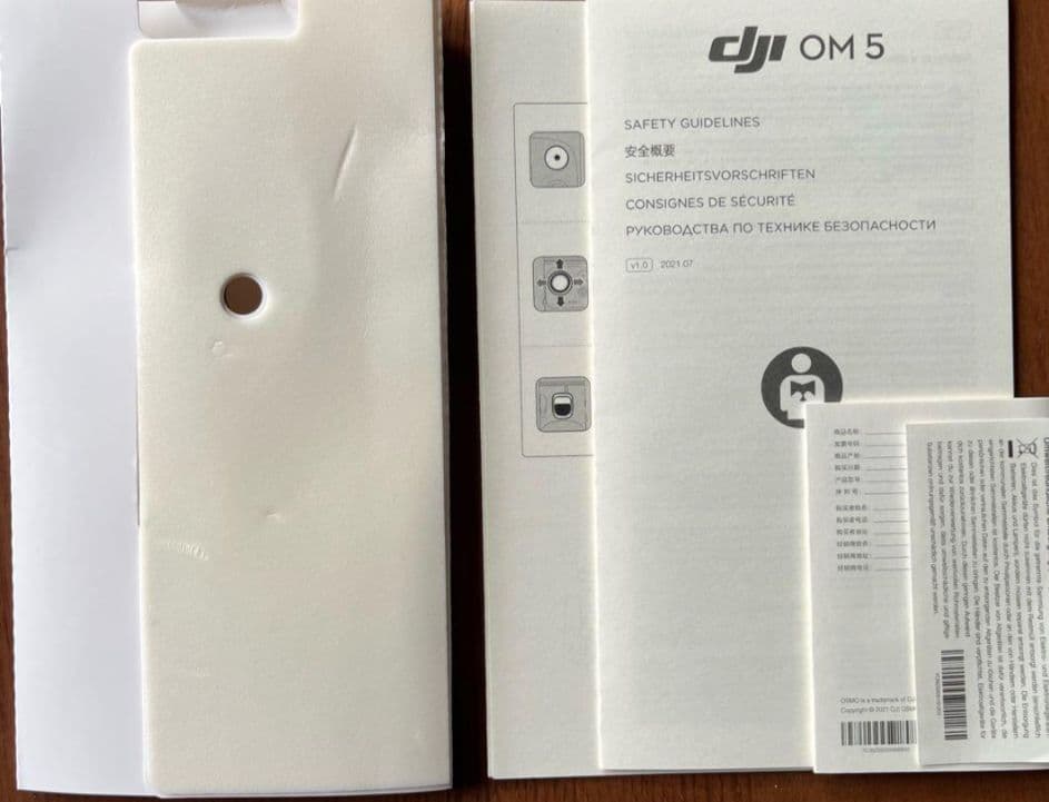 Dji om5　スマートフォンスタビライザー（ホワイト）