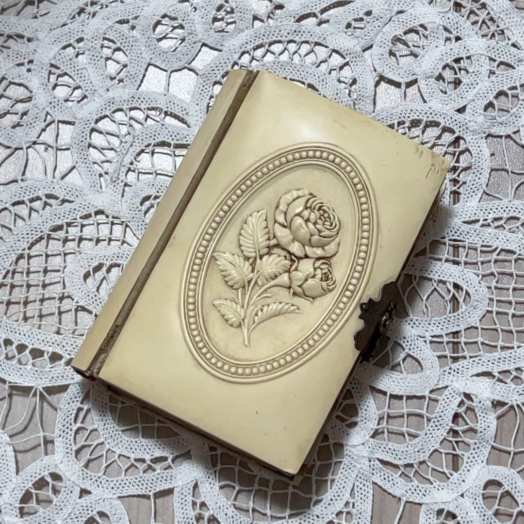 【週末Sale】 バラ好きさん必見＊フランスアンティーク＊セルロイド祈祷書＊バラ