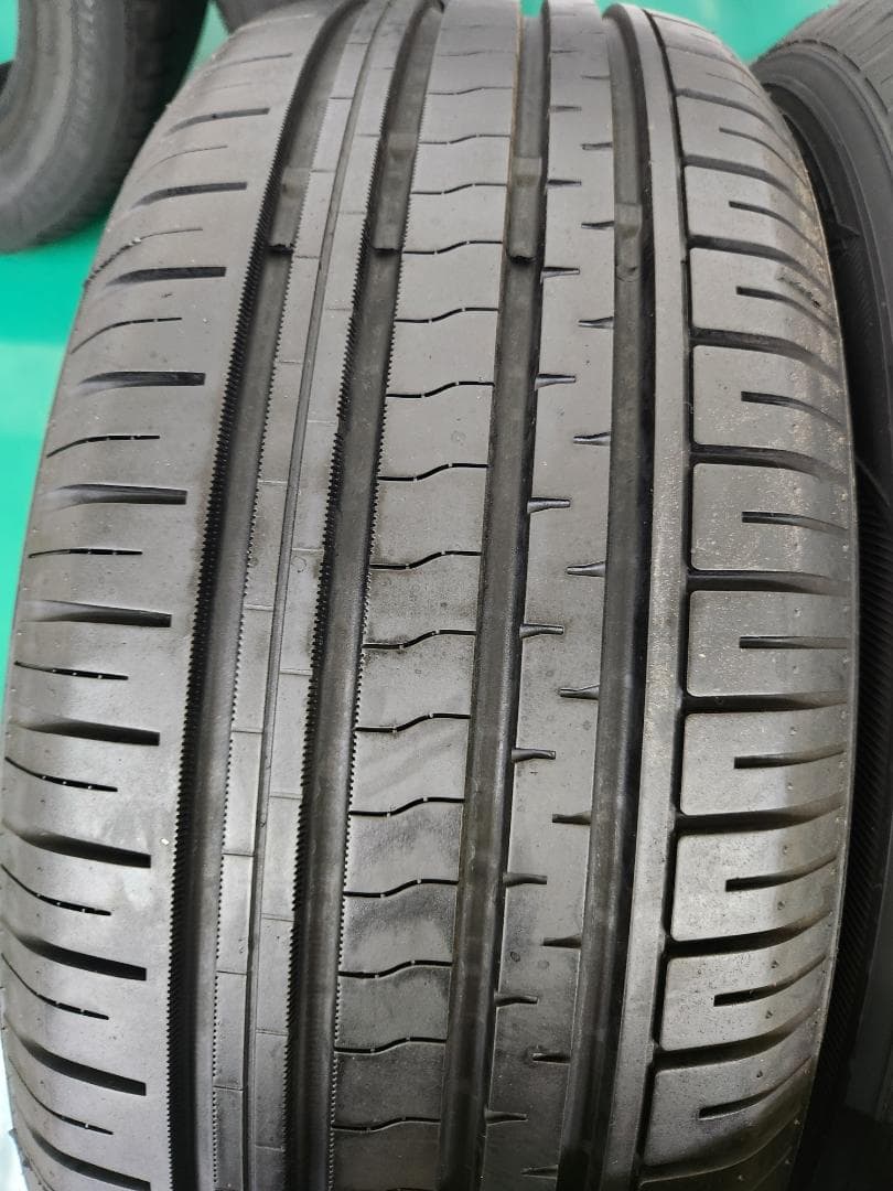 送料込☆2022年製ジーテックスZEETEX タイヤ 215/55R18 ☆4本