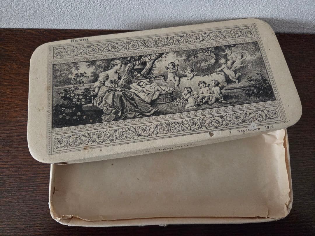 フランス アンティークドラジェBOX1912年