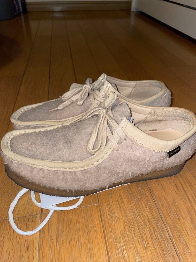 clarks ワラビー26センチUK7.0エメレオンドレコラボ