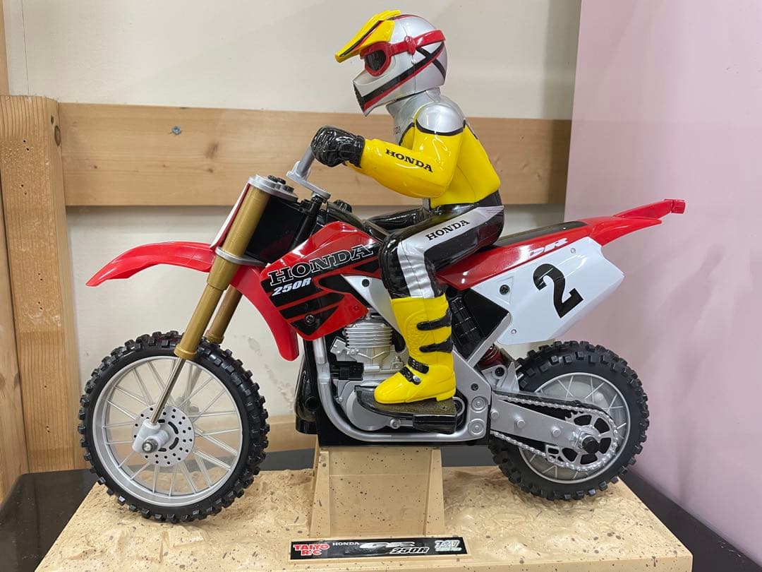 HONDA CR250R 2001 MODEL ラジコン