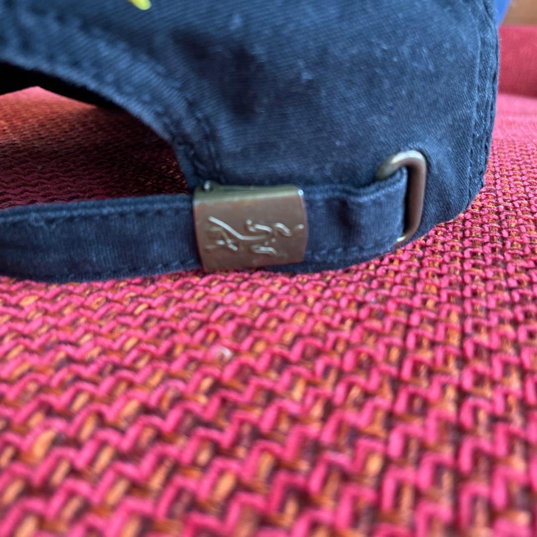 Arc’teryx アークテリクス　ビンテージ　キャップ　カナダ製　黒✖️金