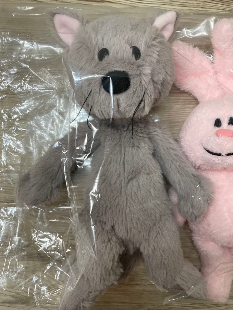 スヌーピーミュージアム限定　くたくたファーロン　くたくたうさぎ　ぬいぐるみ