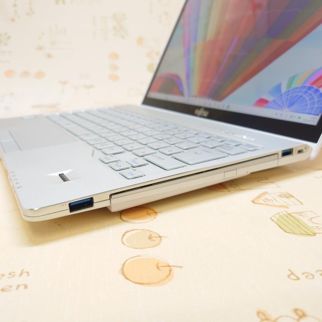覇*O様 WQHD Windows11 オフィス 新品SSD 白ノートパソコン
