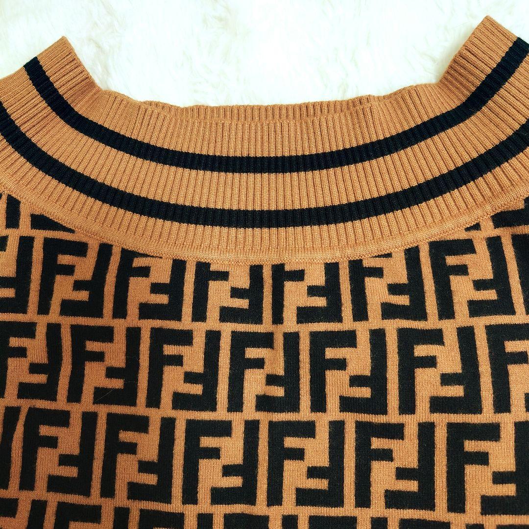 FENDI フェンディ　ニットワンピース　ズッカ柄総柄　イタリア製　Sサイズ