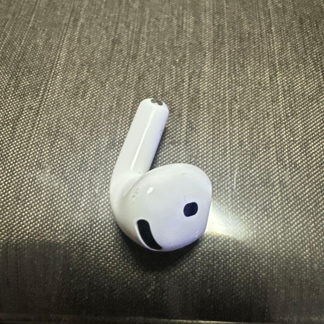 Apple AirPods4ノイズキャンセリング搭載 純正品