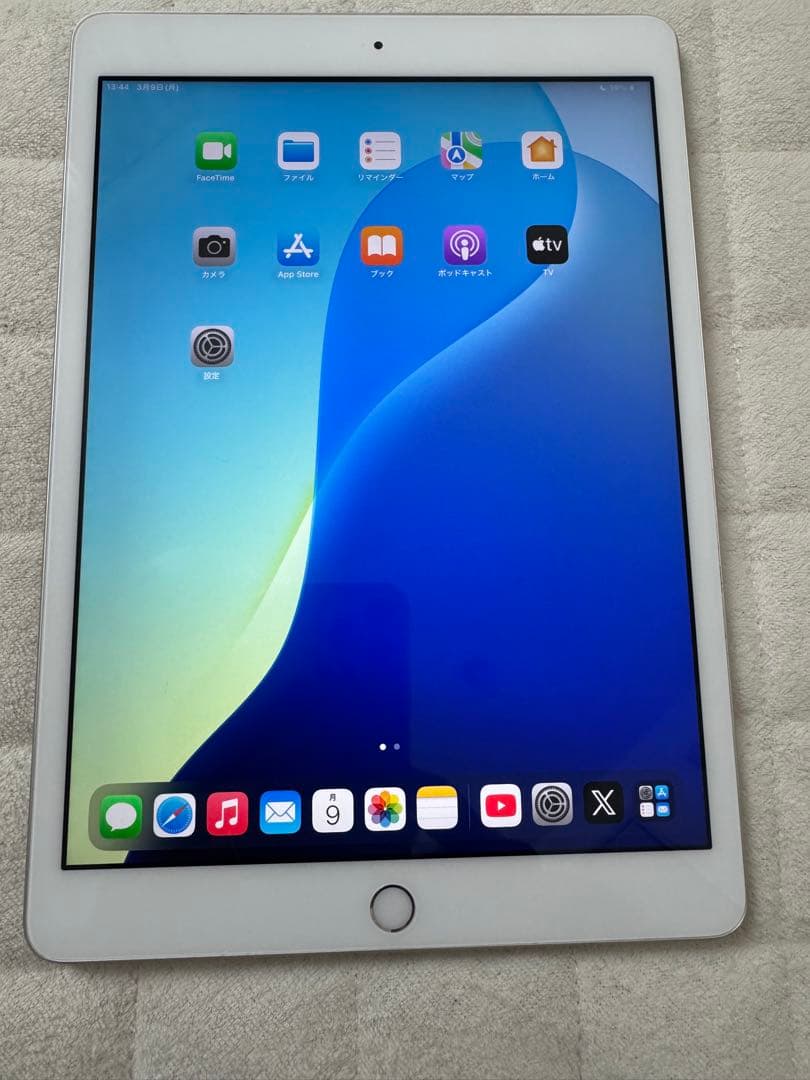 バッテリー94% iPad 第7世代　WiFi シルバー