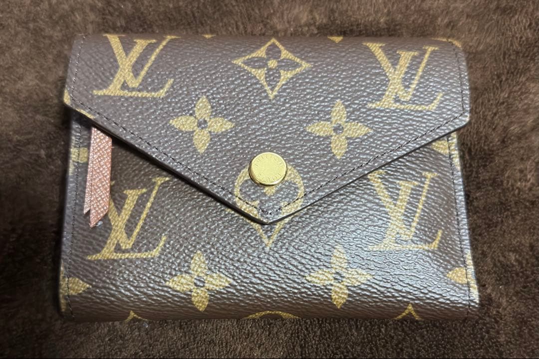 Louis Vuitton ルイヴィトン　ポルトフォイユ・ヴィクトリーヌ　財布