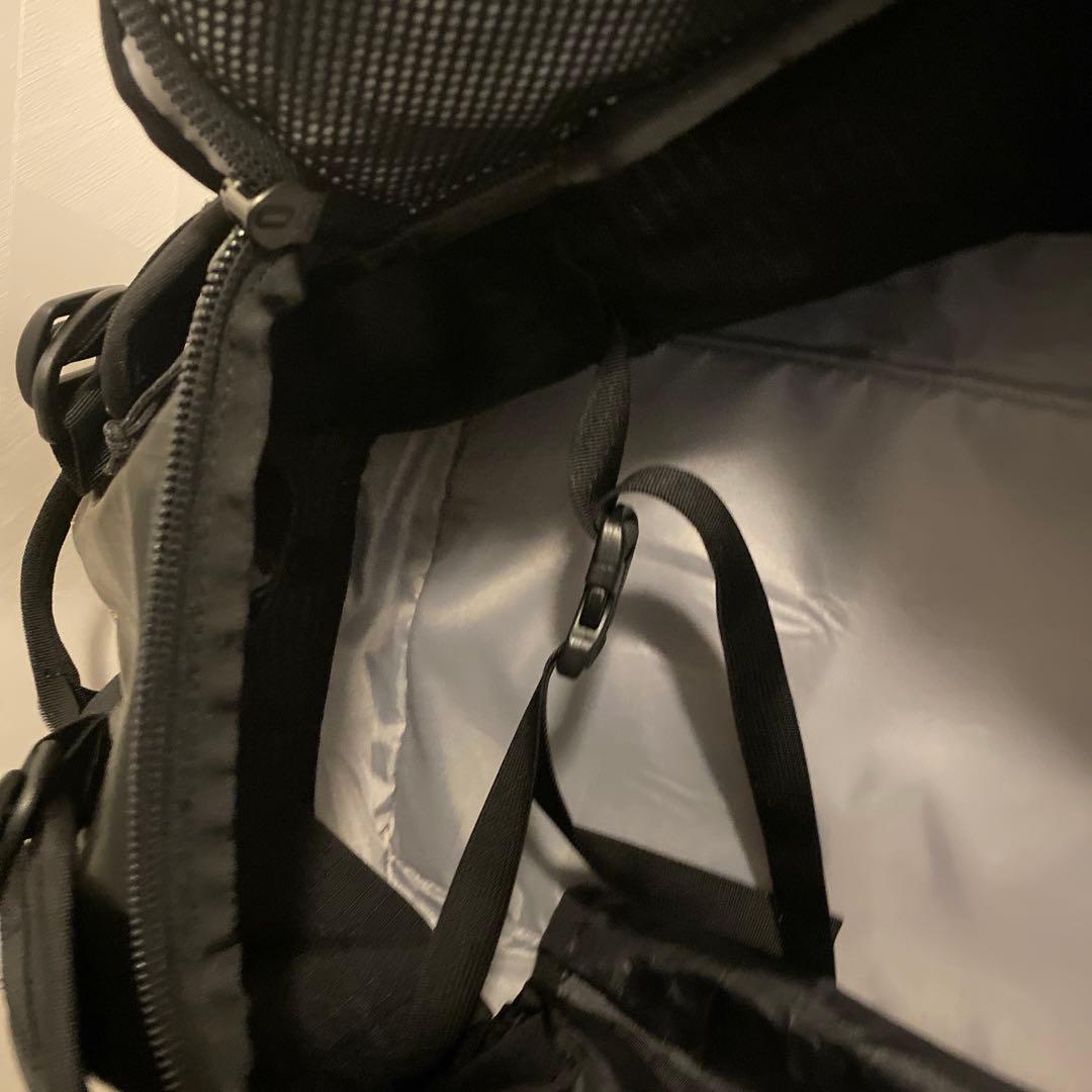 パタゴニアPatagonia ブラックホール　ダッフル　60l