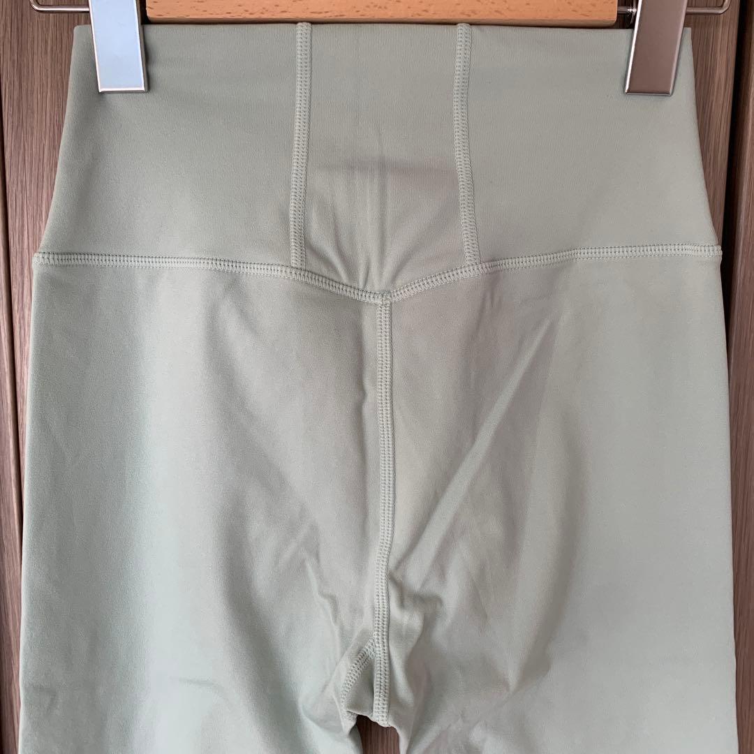 チャコット バレエ ヨガ ★ Motion レギンス★ Mサイズ 新品❣️