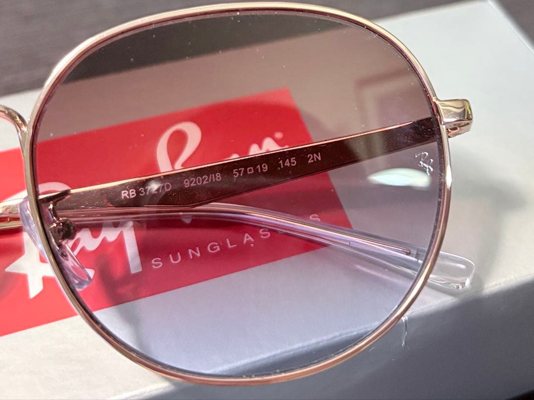 Ray Ban レイバン RB3727D ラウンドサングラス　ローズゴールド