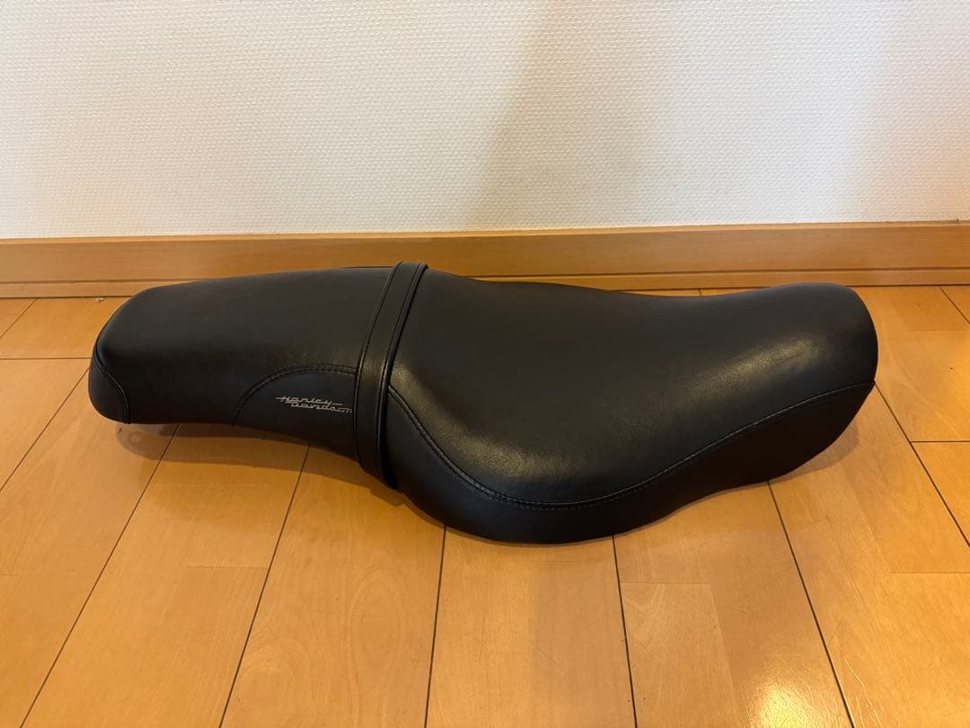 ハーレー　XL スポーツスター 純正シート