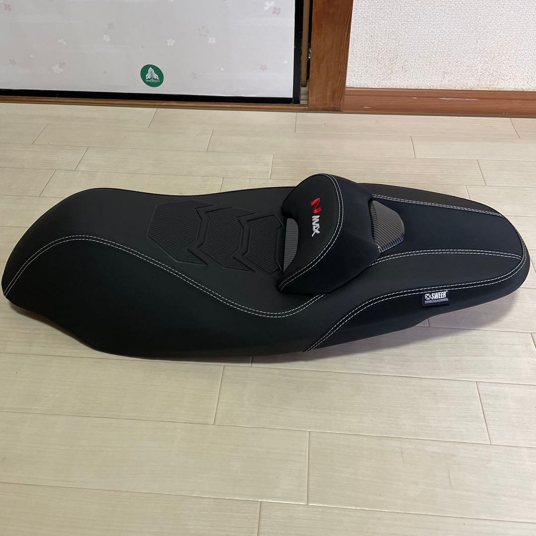 KKM NMAX 125/155新型V3 2025スポーツローダウンシート黒