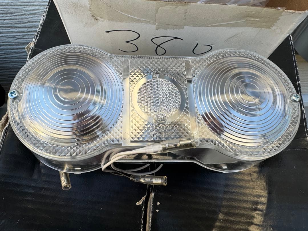 GT380テールランプ 2灯式(クリア)新品