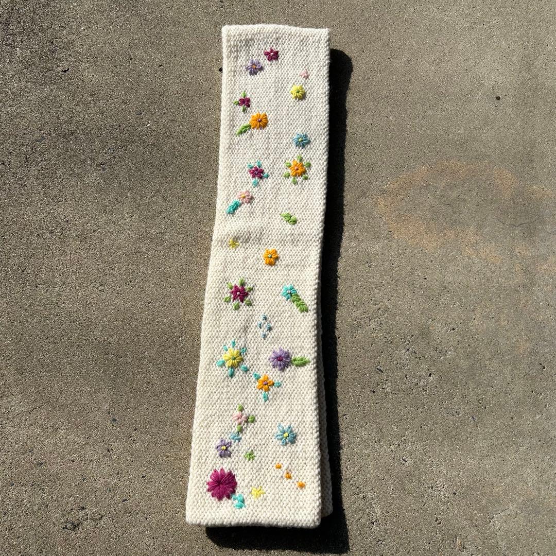 【美品】BEAMS BOY 手編み 花柄 刺繍 マフラー ペルーニット　ホワイト