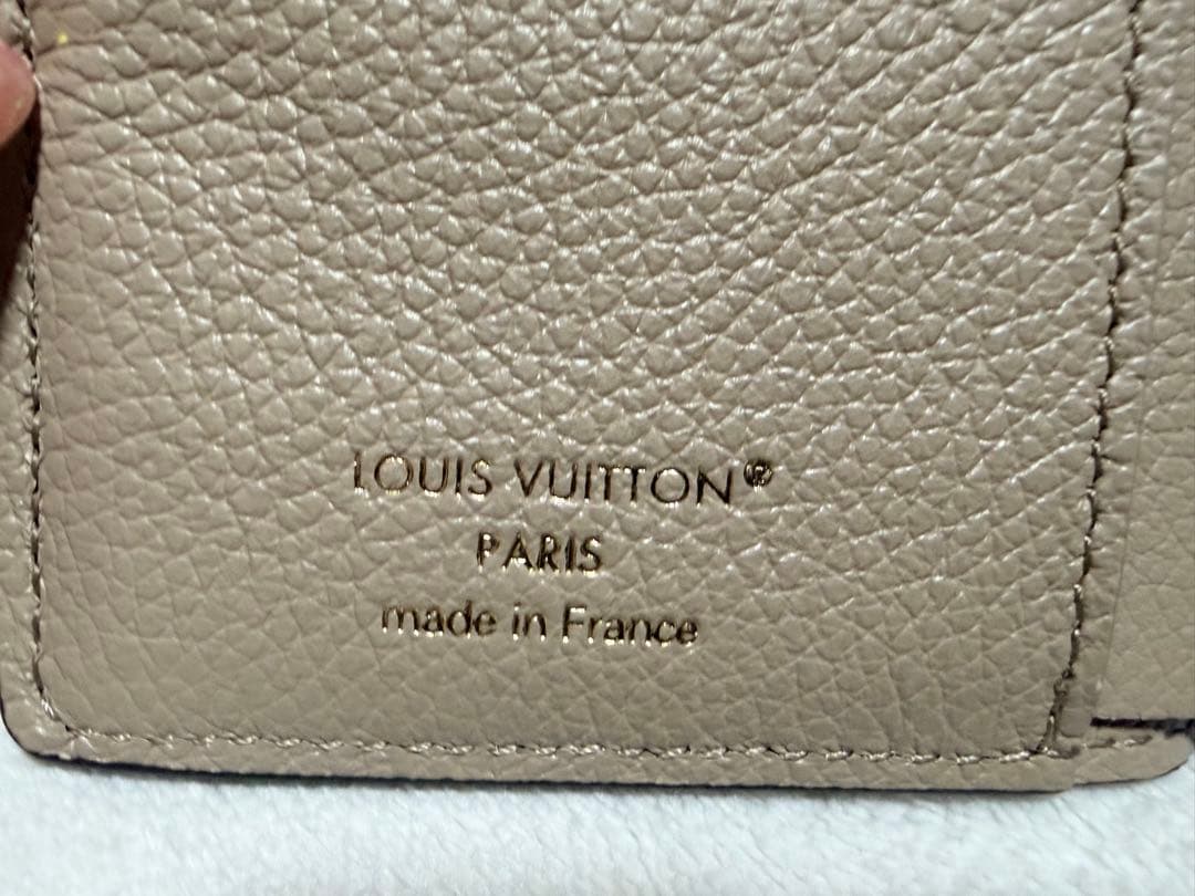 ゆず様Louis Vuitton 二つ折り財布 グレージュ美品