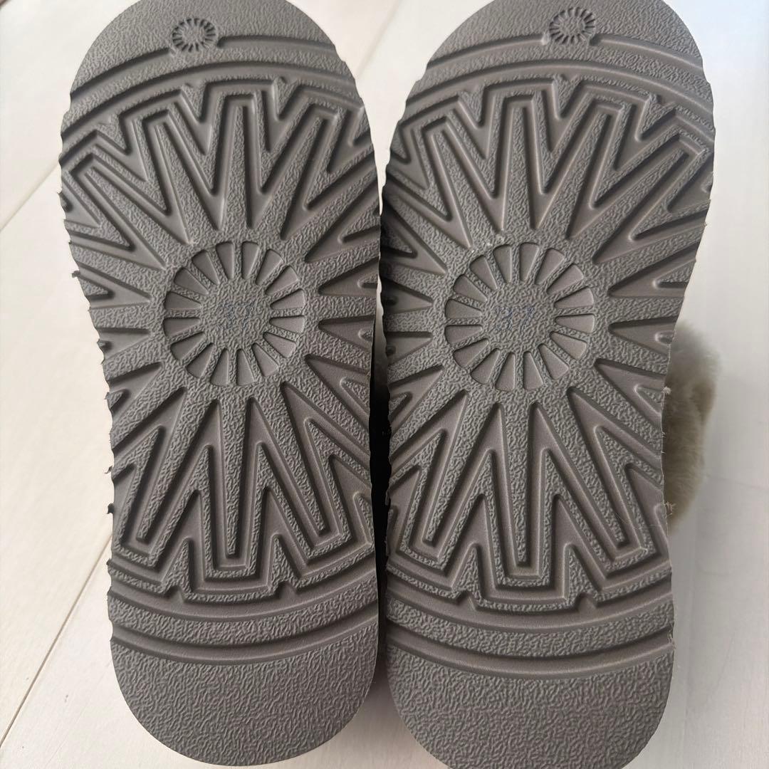 UGG ベージュ スエード スリッパ　サンダル