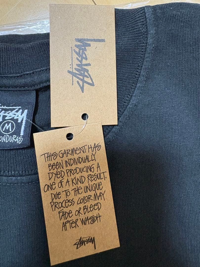 Stüssy ブラック Tシャツ