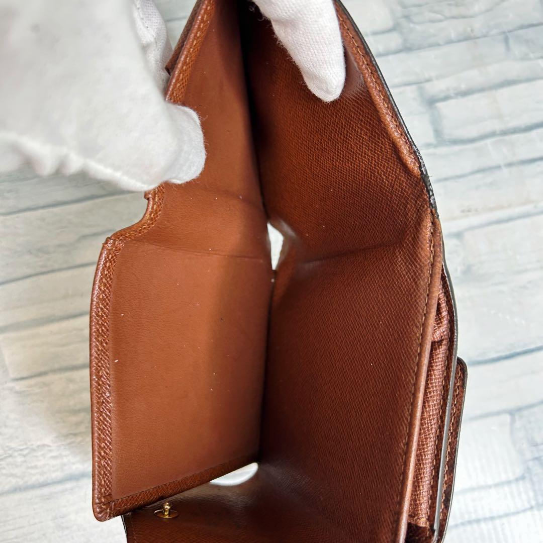 美品　50 VUITTON ルイヴィトン モノグラム Wホック 二つ折り　kv5