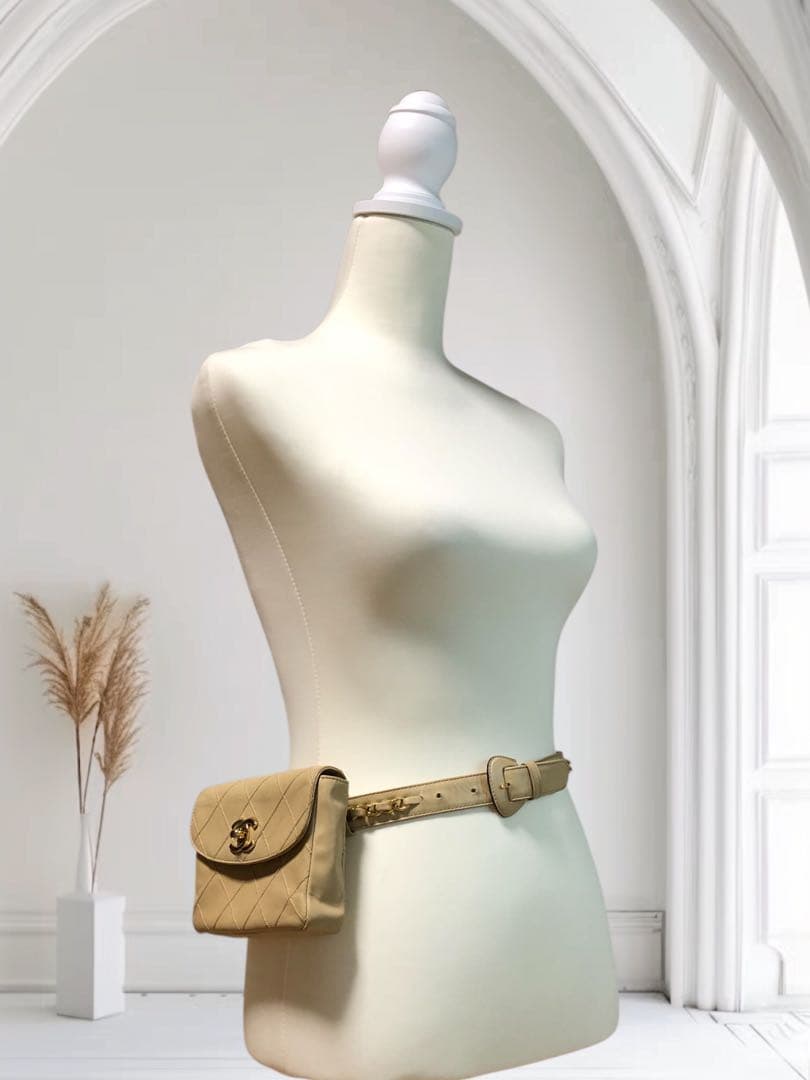 CHANEL ウエストポーチ ビコローレ ラムスキン ターンロック ベージュ