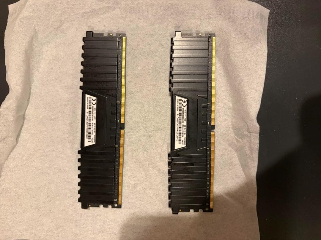 メモリー Corsair Vengeance 32GB DDR4 2666MHz 16x2